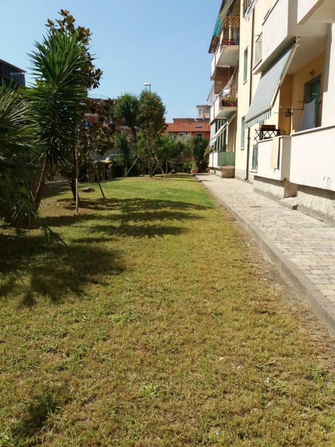 Casa Vacanze Lida Marina Di Carrara Dış mekan fotoğraf